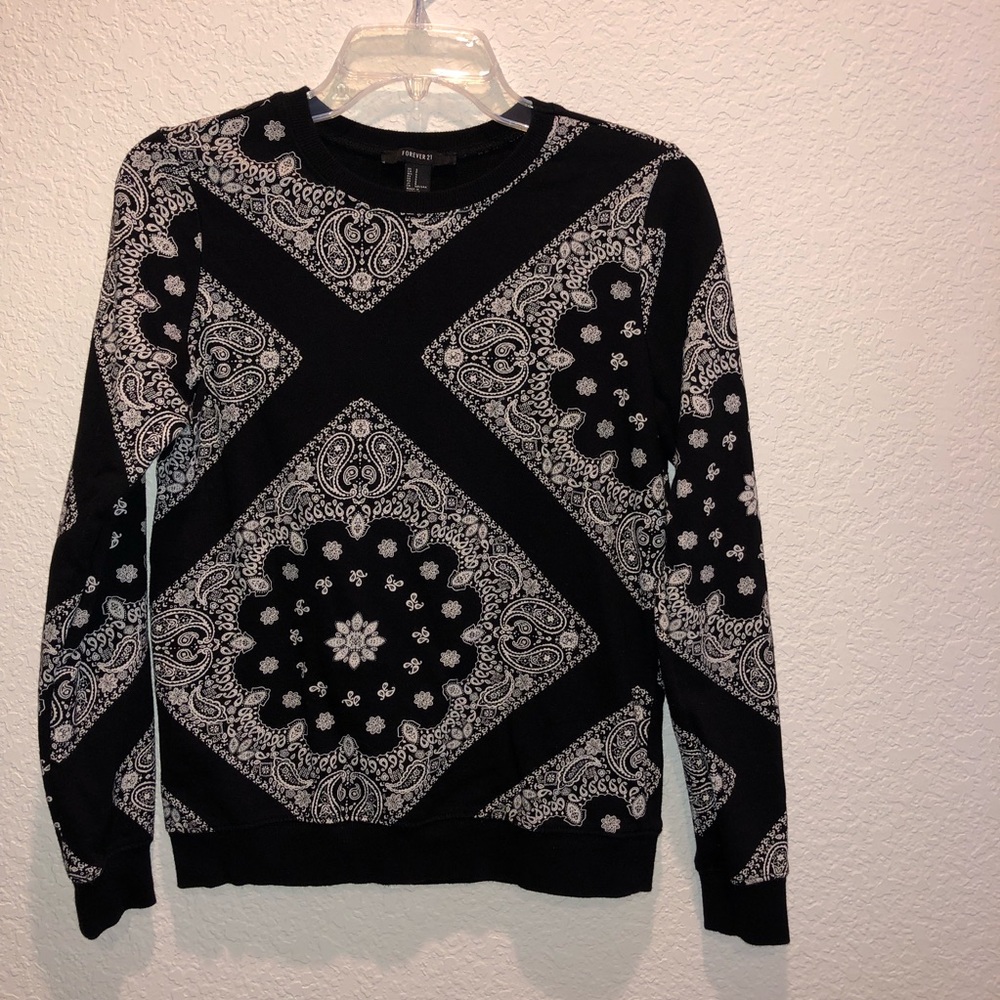 Sweatshirt